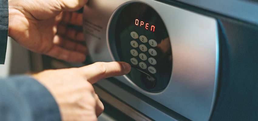 Cash Safe Openers in Adelanto, California