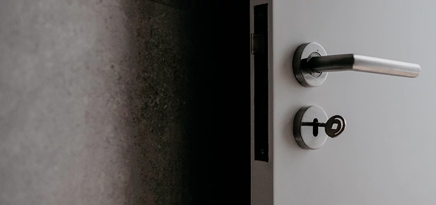 Front Door Handle Repair And Installation in Adelanto, CA